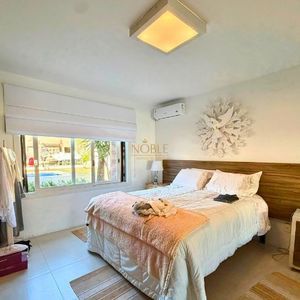 Casa, 3 dormitórios, 1 suíte, 2 vagas no bairro Praia Grande em Torres para Comprar