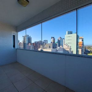 Apartamento com 134m², 3 dormitórios, 2 suítes, 2 vagas no Cortemaggiore em Torres para Comprar
