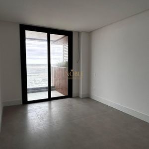 Apartamento com 138m², 3 dormitórios, 3 suítes, 2 vagas no Aura em Torres para Comprar