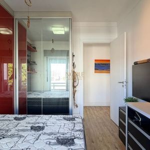 Casa com 400m², 5 dormitórios, 1 suíte, 4 vagas no bairro Stan em Torres para Comprar