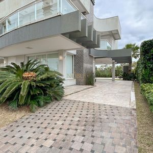 Casa de Condomínio, 4 dormitórios, 4 suítes, 2 vagas no Ocean Side em Torres para Comprar