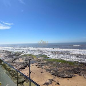 Cobertura com 213m², 2 dormitórios, 2 suítes, 2 vagas no Aura em Torres para Comprar