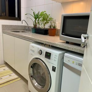 Apartamento com 146m², 3 dormitórios, 1 suíte, 1 vaga no Marechiare em Torres para Comprar