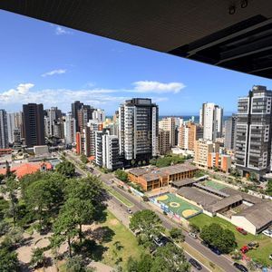Apartamento com 79m², 2 dormitórios, 1 suíte, 1 vaga no Vesta em Torres para Comprar