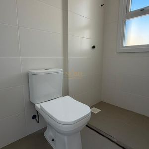 Apartamento com 98m², 2 dormitórios, 2 suítes, 2 vagas no Punta Del Sole em Torres para Comprar