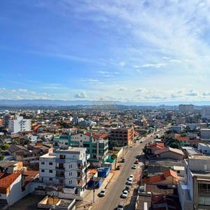 Apartamento com 65m², 2 dormitórios, 1 suíte, 1 vaga no Del Porto em Torres para Comprar
