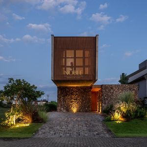 Casa de Condomínio com 244m², 4 dormitórios, 4 suítes, 2 vagas no Condomínio Ilhas Park em Torres para Comprar