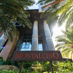 Apartamento com 110m², 3 dormitórios, 3 suítes, 2 vagas no Montalcino em Torres para Comprar