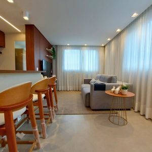Apartamento com 77m², 2 dormitórios, 1 suíte, 2 vagas no Maui Residencial em Torres para Comprar