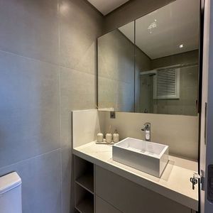 Apartamento com 70m², 2 dormitórios, 1 suíte, 2 vagas no Toronto em Torres para Comprar