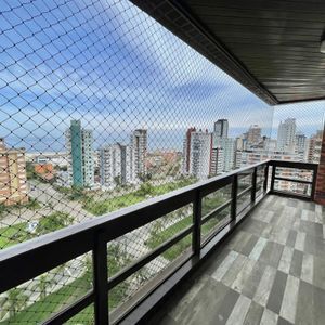 Cobertura com 380m², 4 dormitórios, 3 suítes, 2 vagas no Porto do Sol em Torres para Comprar