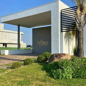 Casa de Condomínio com 190m², 3 dormitórios, 3 suítes, 2 vagas no Reserva das Águas em Torres para Comprar