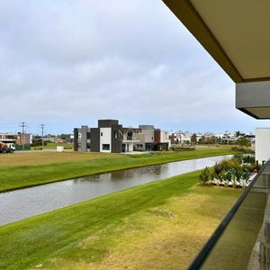 Casa de Condomínio com 306m², 4 dormitórios, 4 suítes, 4 vagas no Reserva das Águas em Torres para Comprar