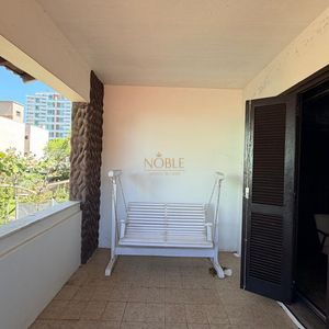 Casa com 88m², 6 dormitórios, 2 suítes, 3 vagas no bairro Praia Grande em Torres para Comprar