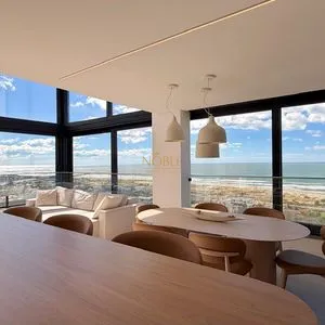 Apartamento com 140m², 3 dormitórios, 3 suítes, 2 vagas no Voga em Torres para Comprar