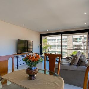 Apartamento com 110m², 3 dormitórios, 1 suíte, 2 vagas no Roca em Torres para Comprar