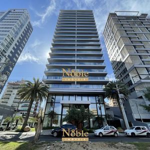 Apartamento com 220m², 4 dormitórios, 4 suítes, 3 vagas no Vitra em Torres para Comprar