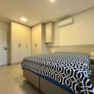Apartamento com 97m², 2 dormitórios, 2 suítes, 1 vaga no Rosa dos Ventos em Torres para Comprar