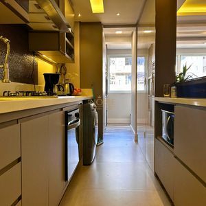 Apartamento com 86m², 2 dormitórios, 1 suíte, 2 vagas no Mônaco em Torres para Comprar