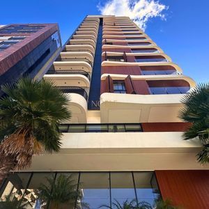Apartamento, 2 dormitórios, 2 suítes, 2 vagas no Toronto em Torres para Comprar