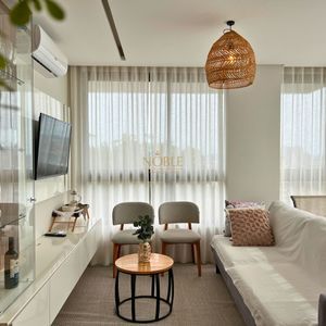 Apartamento com 64m², 2 dormitórios, 1 suíte, 1 vaga no Aston em Torres para Comprar