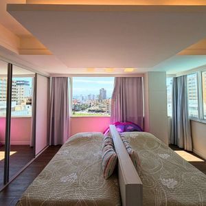 Apartamento com 203m², 3 dormitórios, 3 suítes, 2 vagas no Costa Azzurra em Torres para Comprar