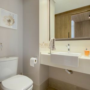 Cobertura com 220m², 3 dormitórios, 3 suítes, 2 vagas no Dona Iris em Torres para Comprar