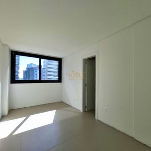 Apartamento com 142m², 3 dormitórios, 3 suítes, 2 vagas no Voga em Torres para Comprar