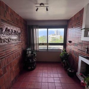 Apartamento com 116m², 3 dormitórios, 2 suítes, 1 vaga no La Tour em Torres para Comprar