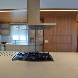 Apartamento com 165m², 3 dormitórios, 3 suítes, 3 vagas no Vanguard em Torres para Comprar