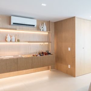 Apartamento com 109m², 3 dormitórios, 1 suíte, 2 vagas no San Pietro em Torres para Comprar