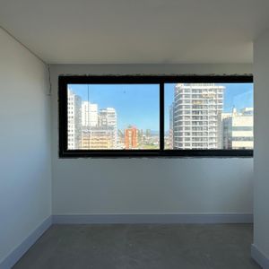 Apartamento com 78m², 2 dormitórios, 1 suíte, 1 vaga no Vista Mare em Torres para Comprar