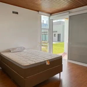 Casa de Condomínio com 174m², 3 dormitórios, 3 suítes, 2 vagas no Reserva das Águas em Torres para Comprar