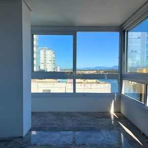 Apartamento com 166m², 3 dormitórios, 3 suítes, 2 vagas no La Vistara em Torres para Comprar