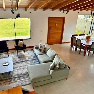 Casa com 159m², 4 dormitórios, 1 suíte no bairro Centro em Passo de Torres para Comprar