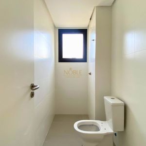 Apartamento com 67m², 2 dormitórios, 1 vaga no Majestic Residencial em Torres para Comprar