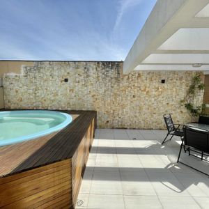 Cobertura com 130m², 2 dormitórios, 1 suíte, 2 vagas no Riviere em Torres para Comprar