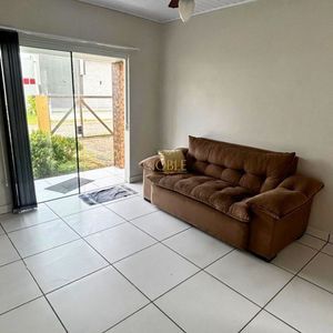 Casa com 125m², 3 dormitórios, 2 vagas no bairro Loteamento Caravelle em Passo de Torres para Comprar
