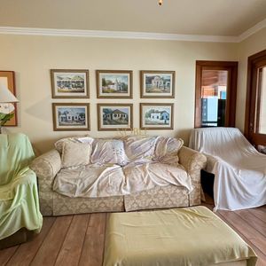 Apartamento, 2 dormitórios, 1 suíte, 1 vaga no Nouvelle Tour em Torres para Comprar