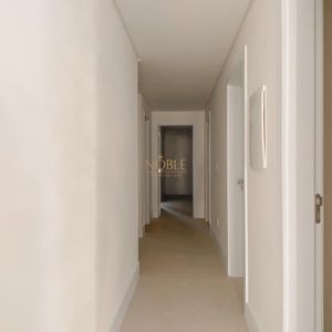 Apartamento com 130m², 3 dormitórios, 1 suíte, 2 vagas no Monterrey em Torres para Comprar