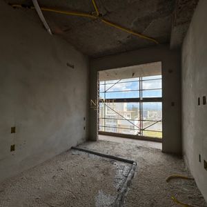 Apartamento com 80m², 2 dormitórios, 1 suíte, 2 vagas no Mirage em Torres para Comprar