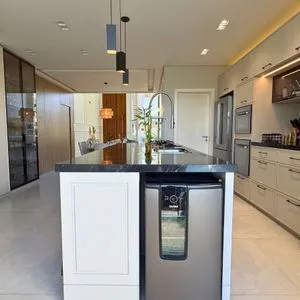 Casa de Condomínio com 206m², 4 dormitórios, 4 suítes, 2 vagas no Reserva das Águas em Torres para Comprar