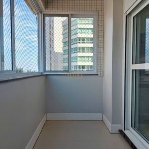 Apartamento com 249m², 4 dormitórios, 4 suítes, 2 vagas no Graziela em Torres para Comprar