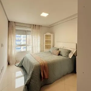 Apartamento com 105m², 3 dormitórios, 2 vagas no Michelângelo em Torres para Comprar