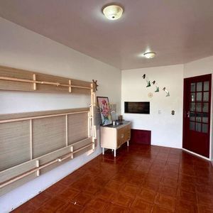 Casa, 6 dormitórios, 2 vagas no bairro Praia da Cal em Torres para Comprar