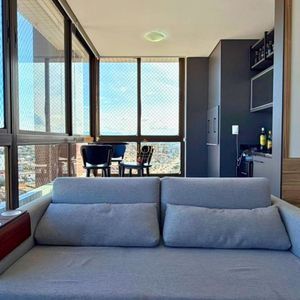 Apartamento com 65m², 2 dormitórios, 1 suíte, 1 vaga no Del Porto em Torres para Comprar