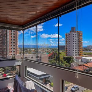 Apartamento com 153m², 4 dormitórios, 1 suíte, 1 vaga no Monte Carlo em Torres para Comprar