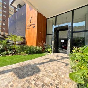 Apartamento com 117m², 3 dormitórios, 3 suítes, 2 vagas no Freedom em Torres para Comprar