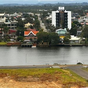 Apartamento com 61m², 1 dormitório, 1 suíte, 1 vaga no Giardino em Torres para Comprar