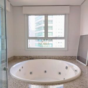 Apartamento com 249m², 4 dormitórios, 4 suítes, 2 vagas no Graziela em Torres para Comprar